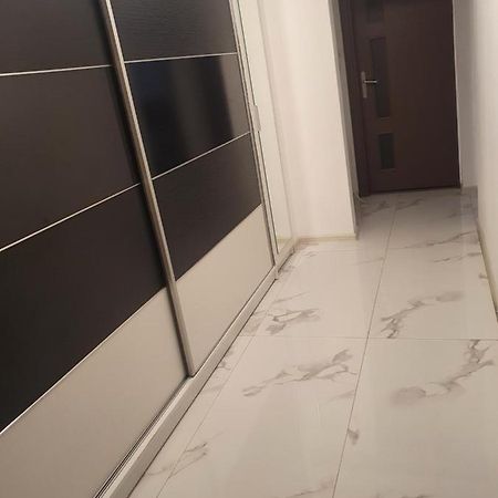 Apartament Lux ブカレスト エクステリア 写真