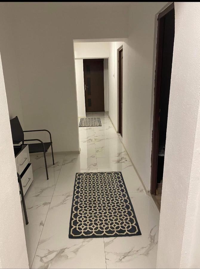 Apartament Lux ブカレスト エクステリア 写真